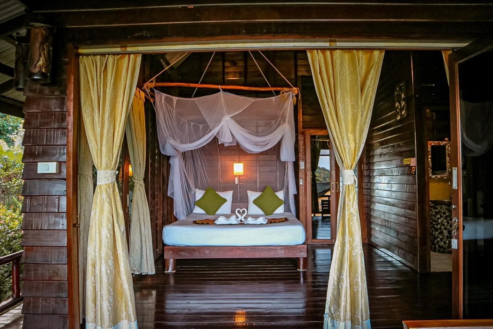 Hillhouse - Koh Yao Noi Bed and Breakfast Eksteriør billede