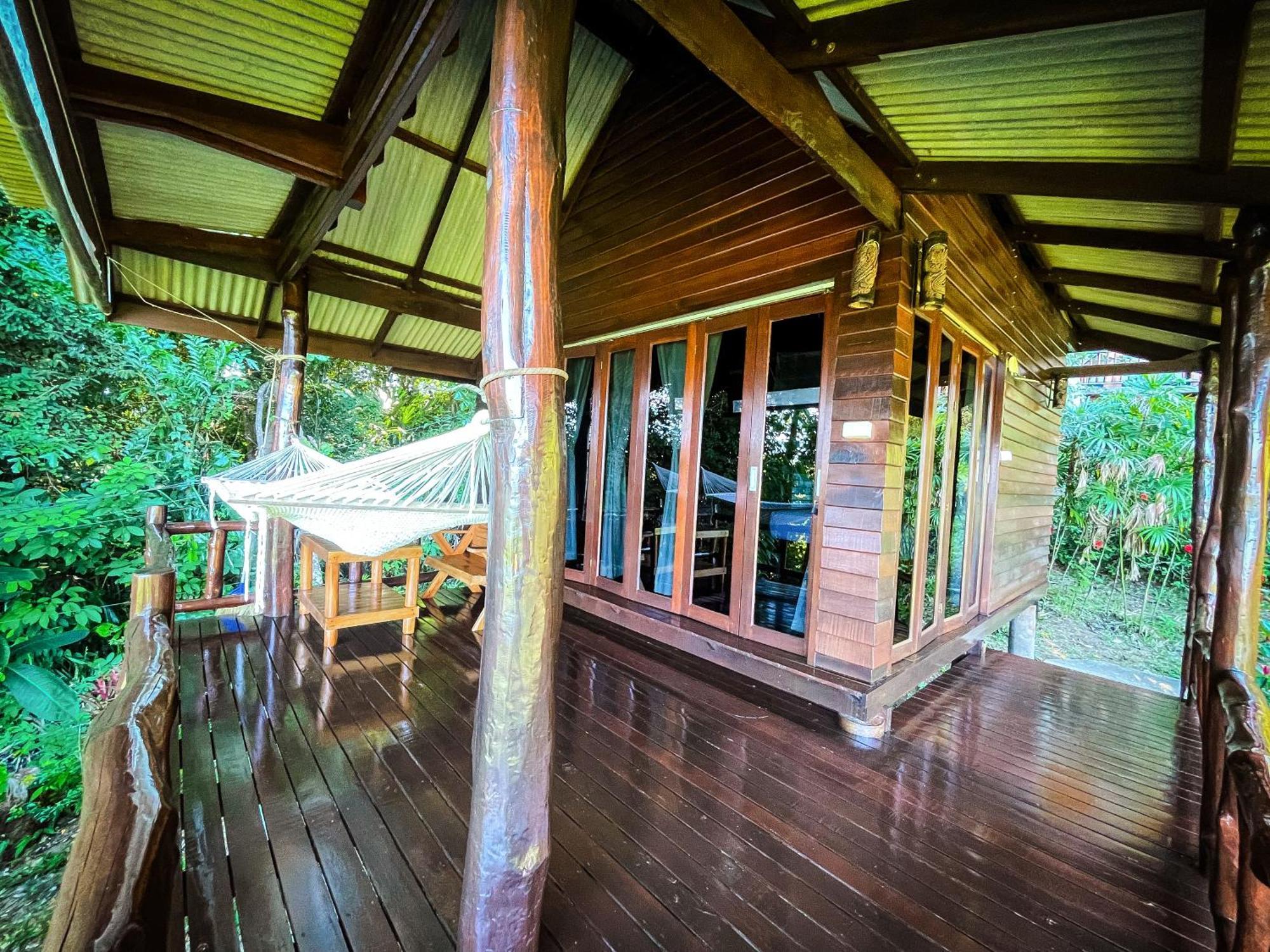 Hillhouse - Koh Yao Noi Bed and Breakfast Eksteriør billede